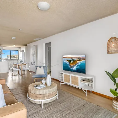 2-Bed Near Beach With Bbq & Stunning Ocean Views Alexandra Headland Exterior photo